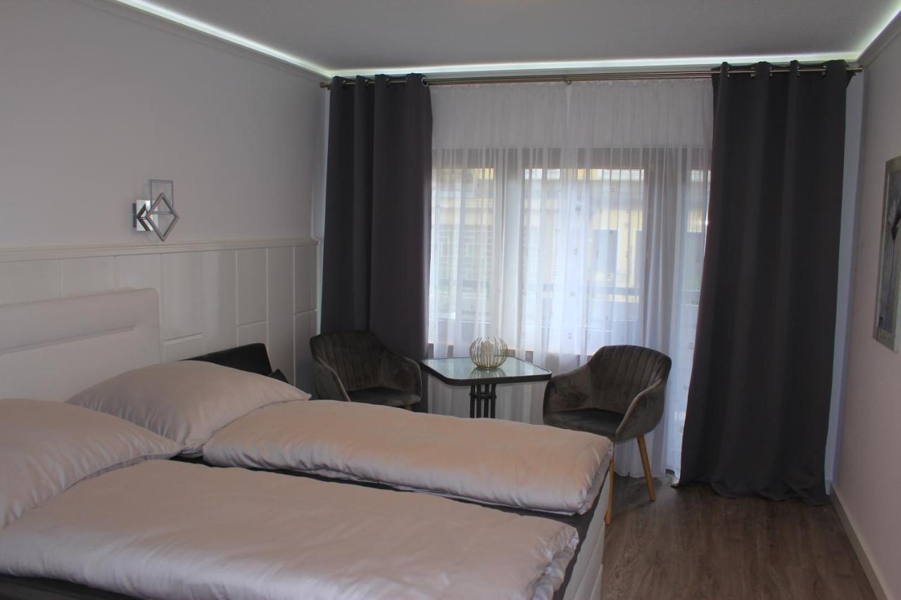 Luxuswohnung renoviert am Plöner See mit eigenem Steg App 13 Bosau Exterior foto