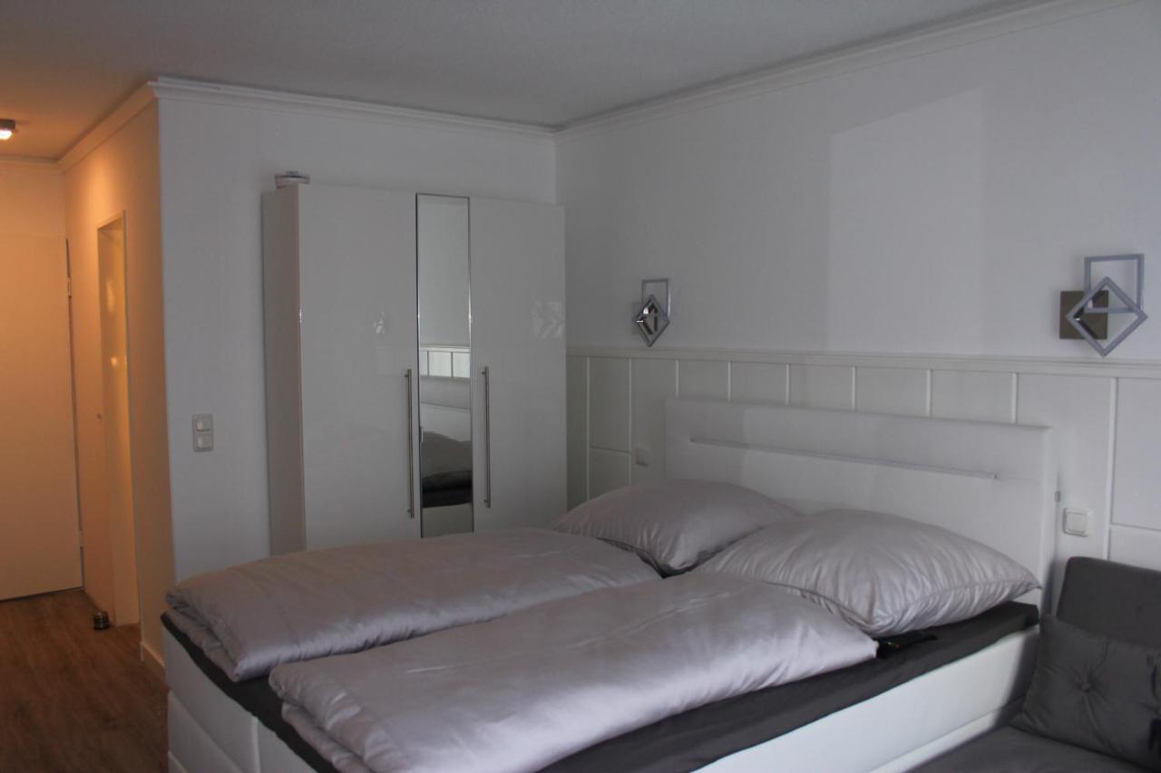 Luxuswohnung renoviert am Plöner See mit eigenem Steg App 13 Bosau Exterior foto